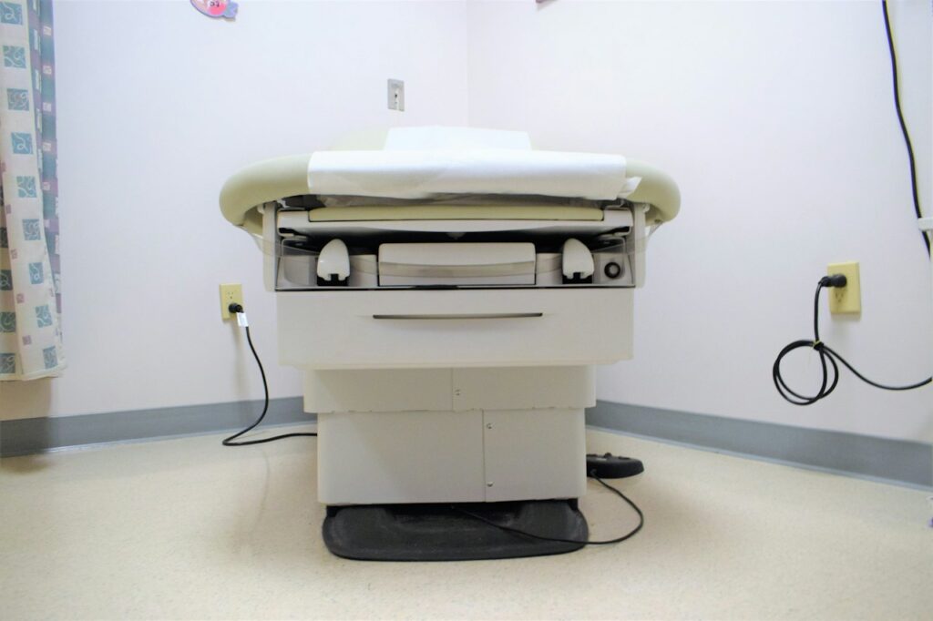 Adjustable Stainless Steel Examination Table